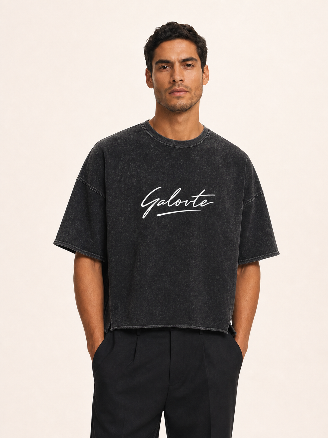 Galovte Script Raw-Edge Snow-Washed Boxy Tee