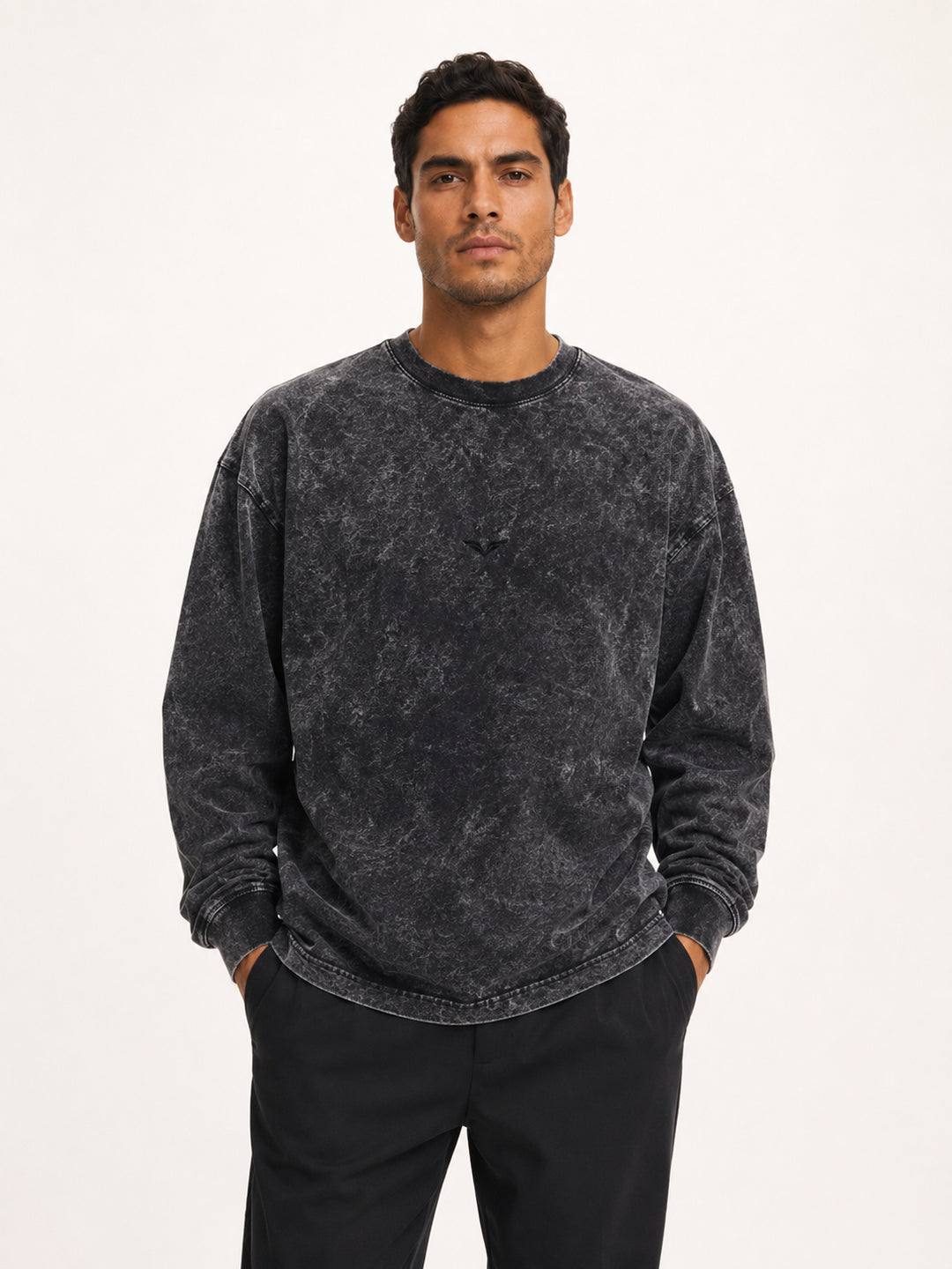 MOM LOVER Wing Logo Snow-Washed Frayed Long Sleeve Tee