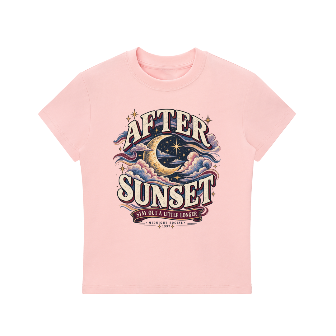 WOMEN GRAPHICS Essential Bodycon Crewneck T-Shirt